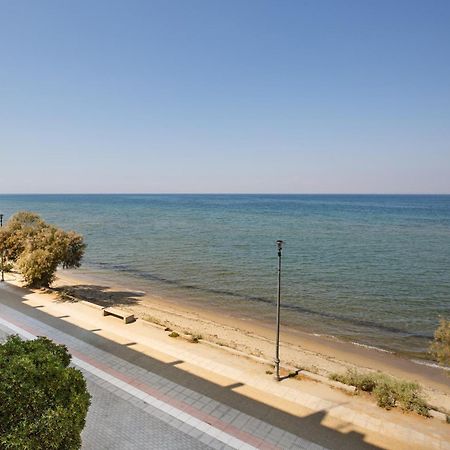 Metaxa Seafront Apartment Peraía Buitenkant foto