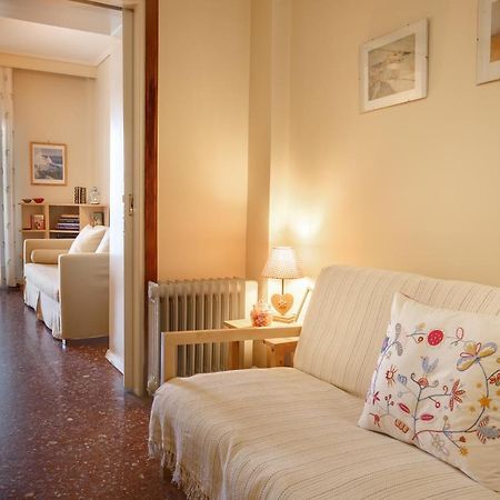 Metaxa Seafront Apartment Peraía Buitenkant foto