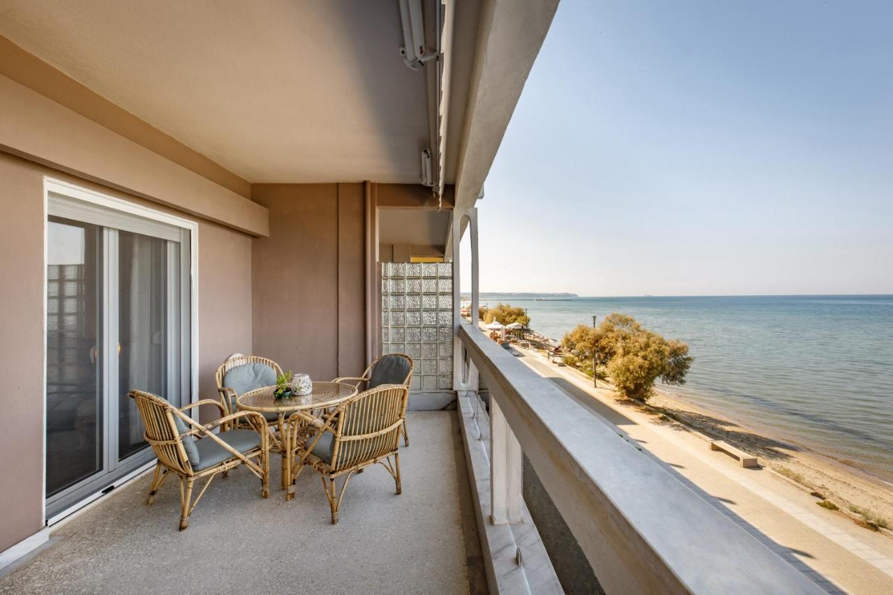 Metaxa Seafront Apartment Peraía Buitenkant foto